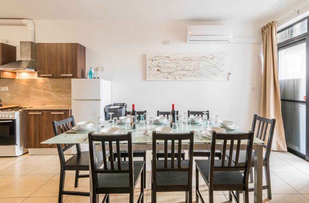 Seashells Apartments With Terrace, Just Off The Seafront In Bugibba - By Getawaysmalta 세인트폴스베이 외부 사진