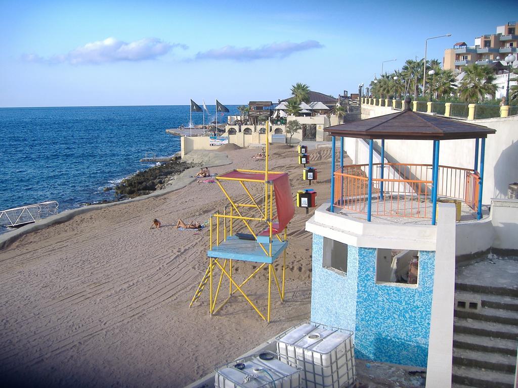 Seashells Apartments With Terrace, Just Off The Seafront In Bugibba - By Getawaysmalta 세인트폴스베이 객실 사진