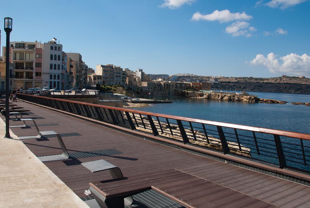 Seashells Apartments With Terrace, Just Off The Seafront In Bugibba - By Getawaysmalta 세인트폴스베이 객실 사진